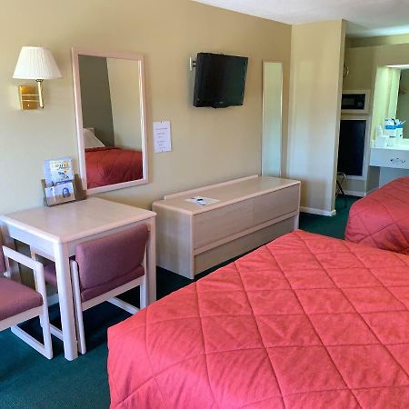 Americas Best Value Inn Meridian Exterior photo