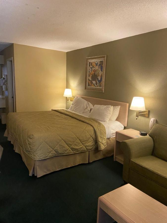 Americas Best Value Inn Meridian Exterior photo