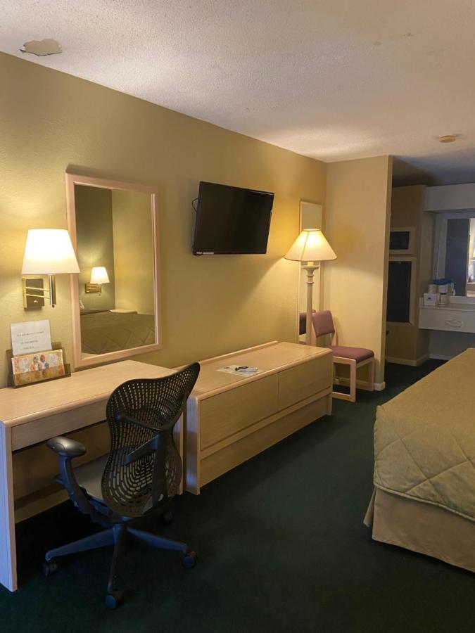Americas Best Value Inn Meridian Exterior photo