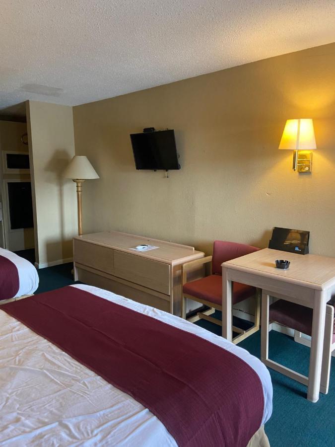 Americas Best Value Inn Meridian Exterior photo