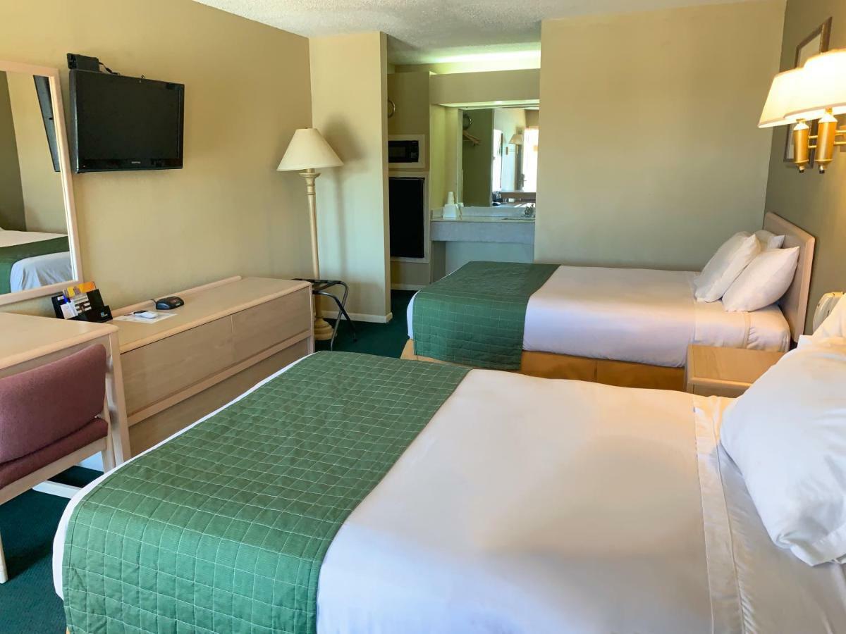 Americas Best Value Inn Meridian Exterior photo