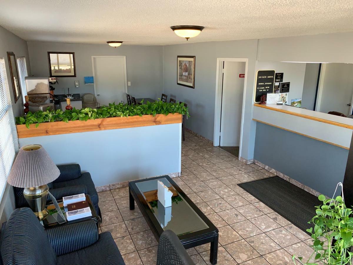 Americas Best Value Inn Meridian Exterior photo